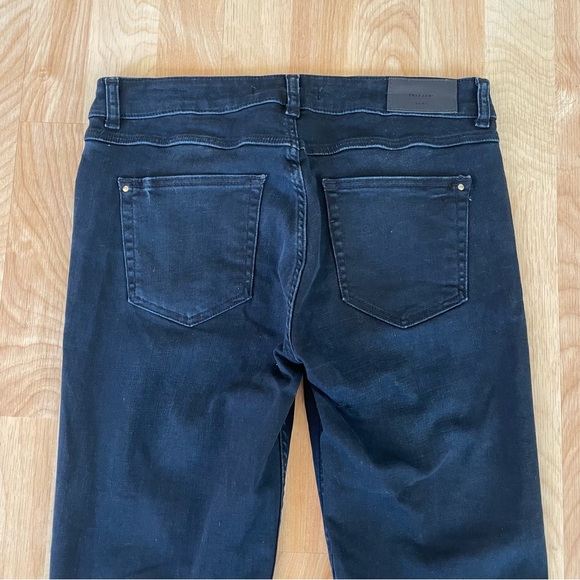 Zara Trafaluc Black Cropped Skinny Jeans Gold Bobble Button Ankle Embellished - Picture 11 of 16